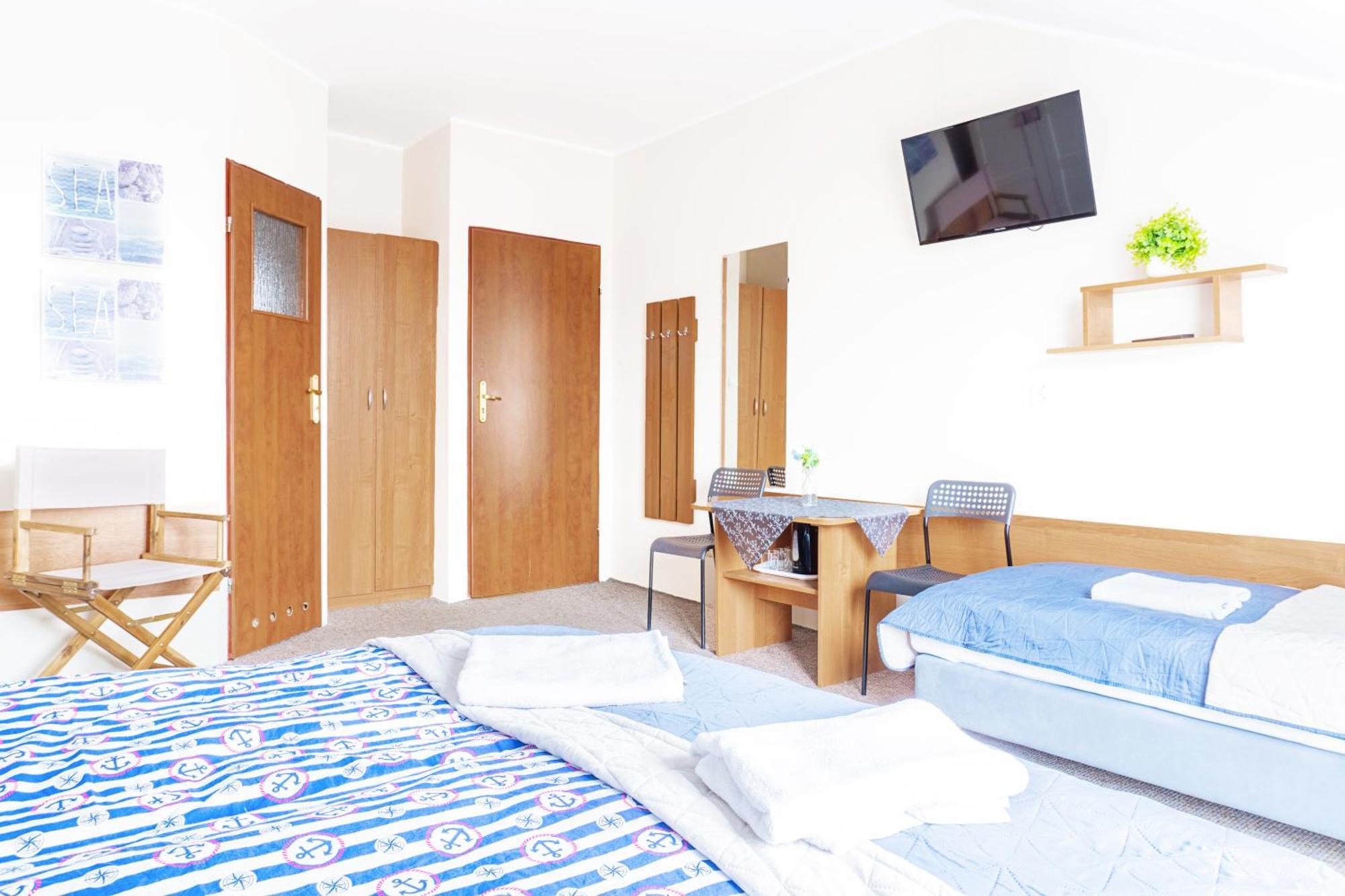 Pokoje Goscinne Raf-Tur - Sala Zabaw, Grill - Idealny Dla Rodzin Z Dziecmi Ostrowo  Exteriér fotografie